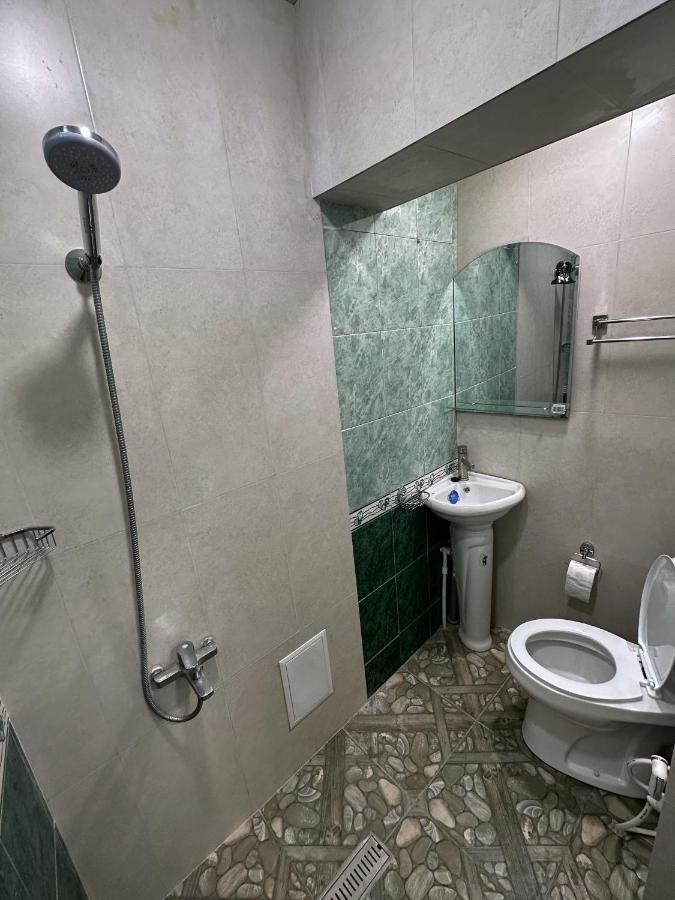 Нордвест Hotel Yerevan Bagian luar foto